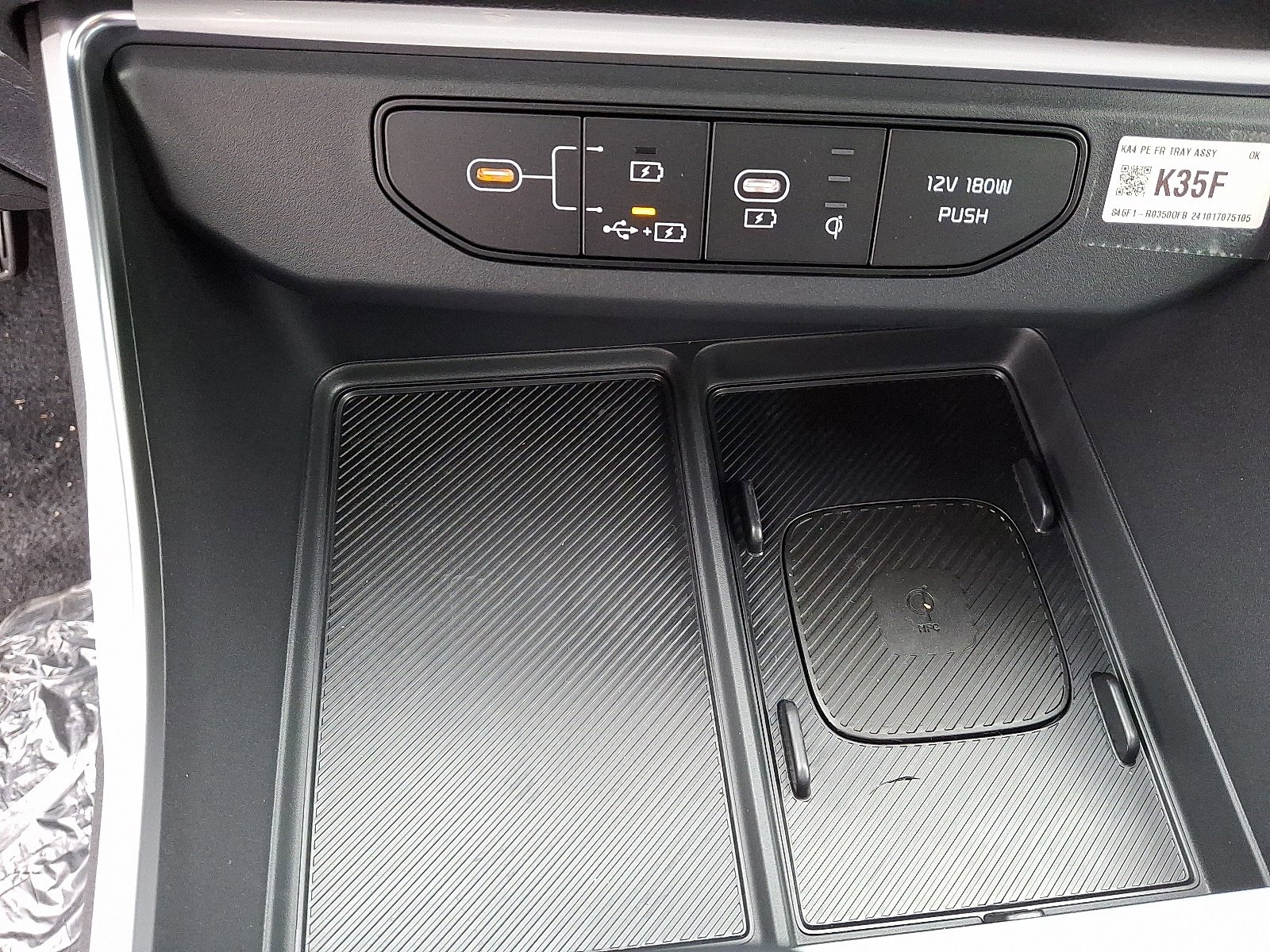 New 2025 Kia Carnival SX Prestige image 23