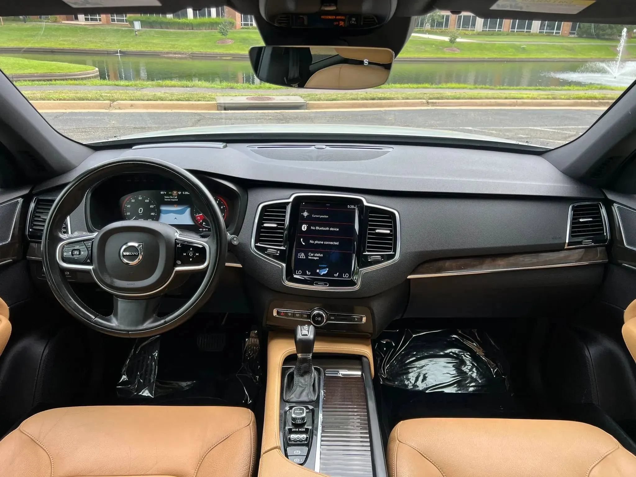 Used 2017 Volvo XC90 T6 Momentum w/ Vision Package AWD/4WD image 22