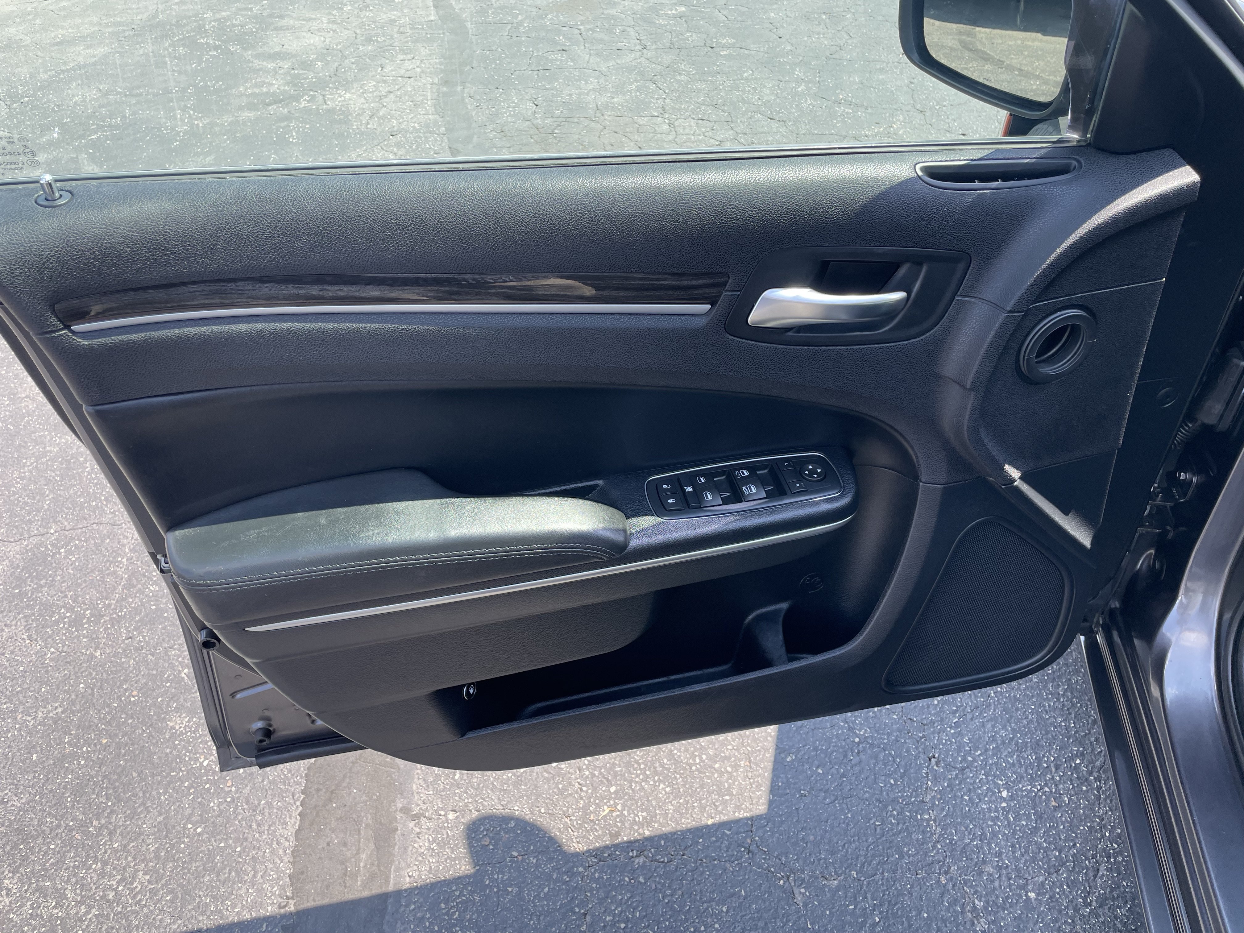 Used 2015 Chrysler 300 Limited AWD/4WD image 11