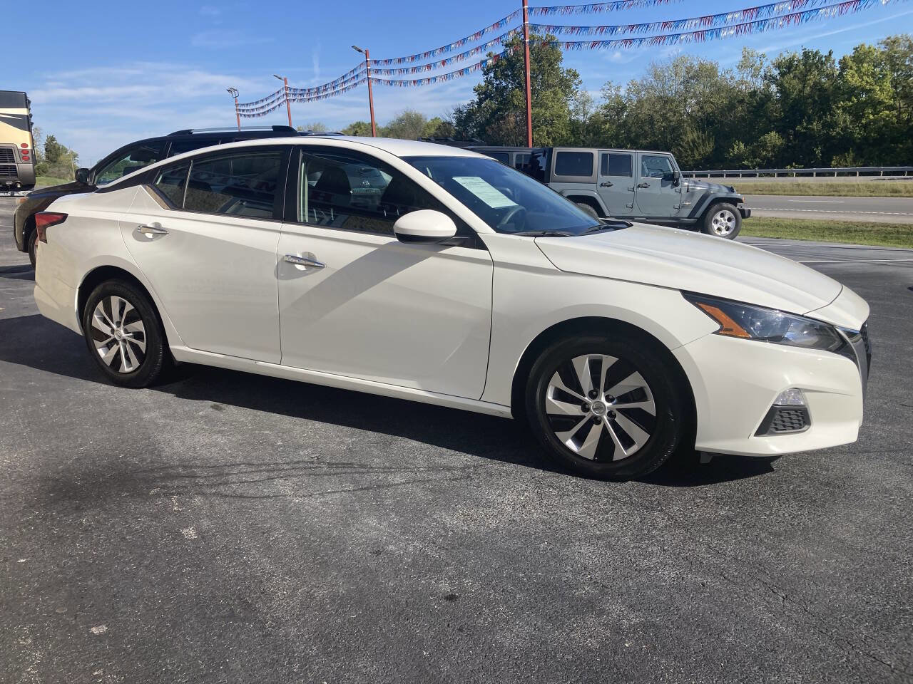 Used 2022 Nissan Altima 2.5 S image 5