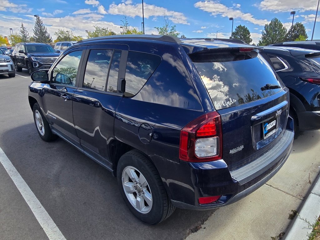 Used 2017 Jeep Compass Latitude FWD image 12