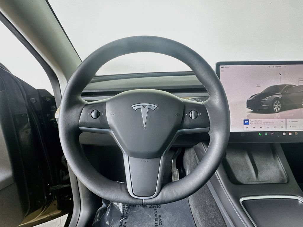 Used 2023 Tesla Model Y AWD image 10