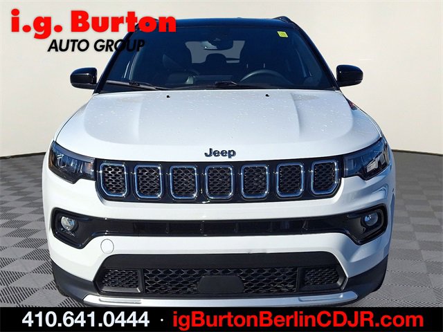Used 2024 Jeep Compass Limited image 2