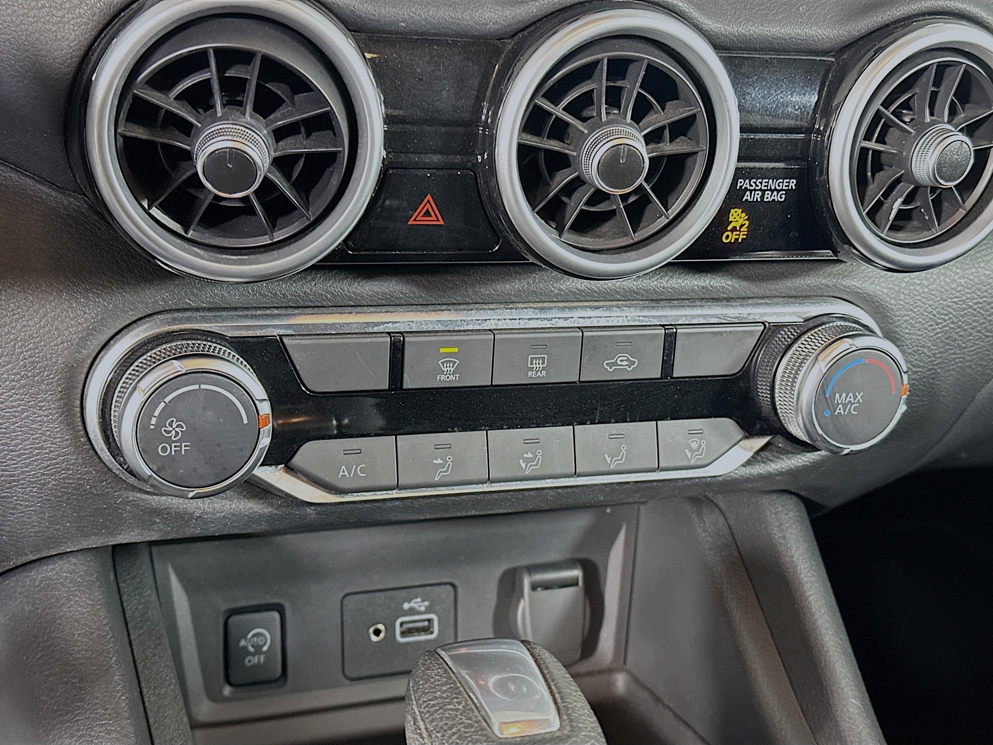 Used 2024 Nissan Sentra S image 23