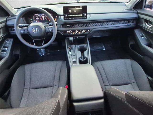 Used 2025 Honda Accord SE image 18