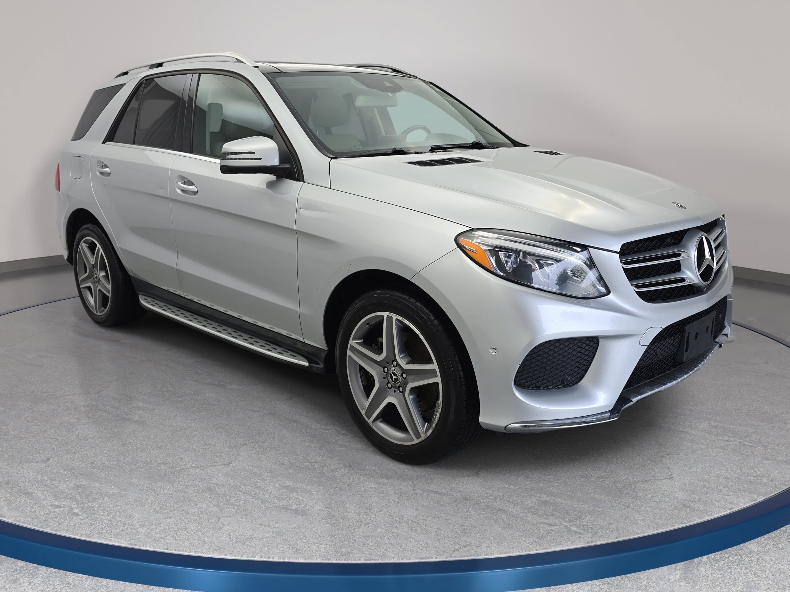 Used 2017 Mercedes-Benz GLE 350 4MATIC image 3