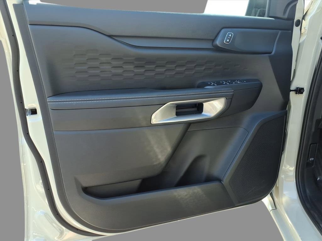 New 2025 Ford Ranger XLT w/ Equipment Group 301A High image 15