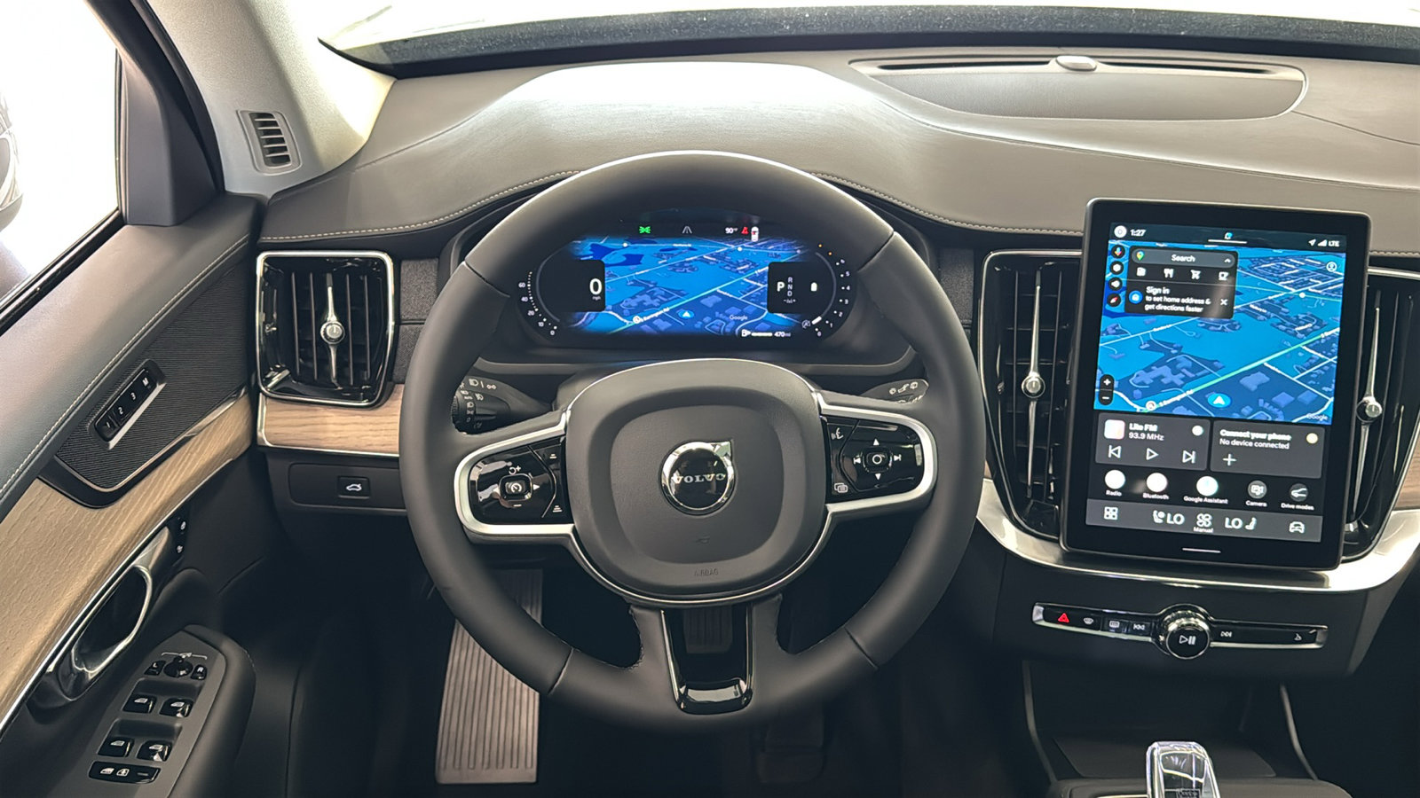 New 2026 Volvo XC90 B5 Core AWD/4WD image 12