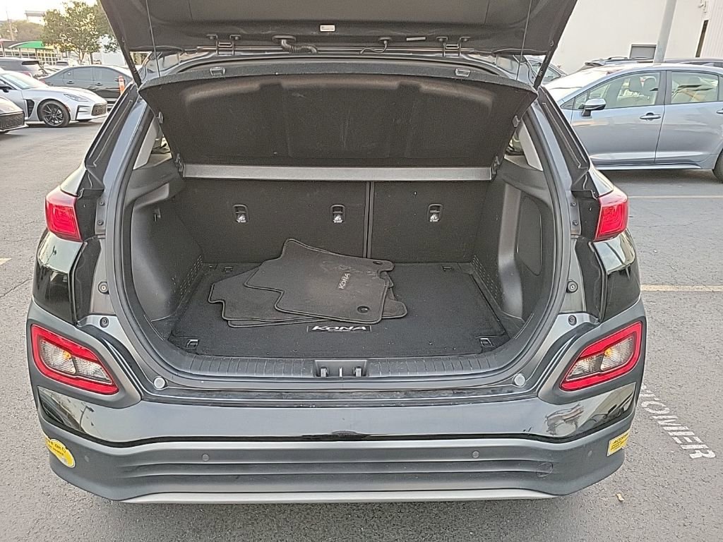 Used 2021 Hyundai Kona Ultimate FWD image 12