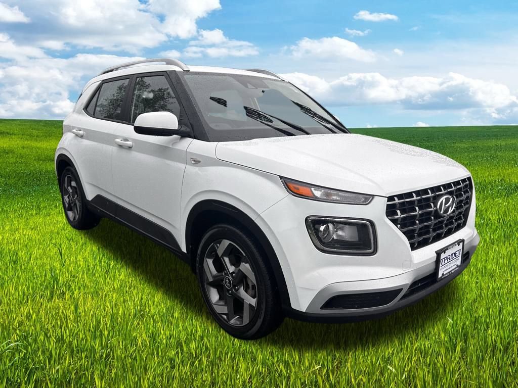 Used 2022 Hyundai Venue SEL image 8
