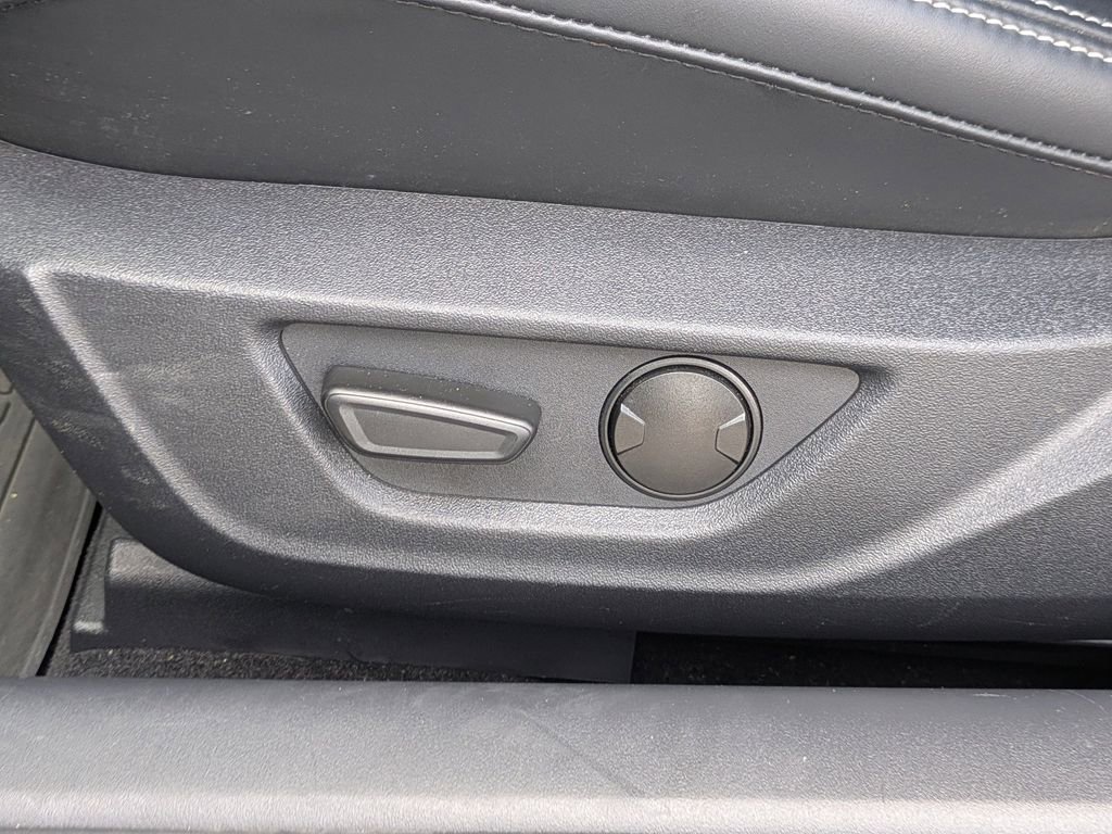 Used 2024 Ford Mustang Coupe RWD image 19