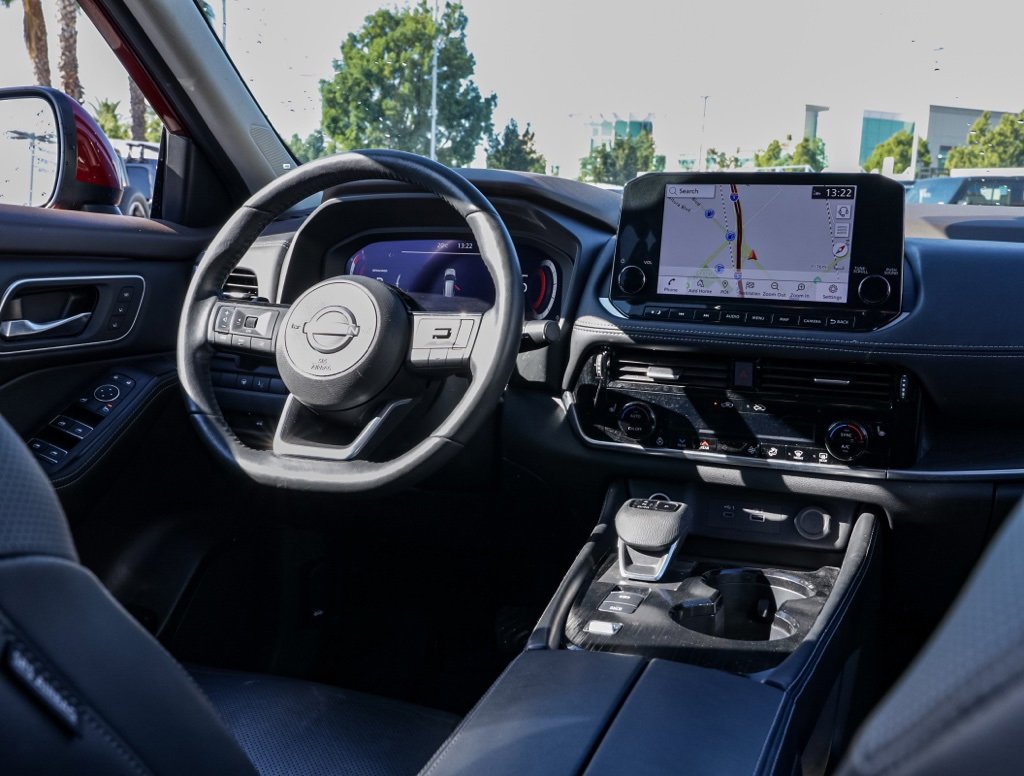 Used 2023 Nissan Rogue Platinum w/ Platinum Premium Package image 24