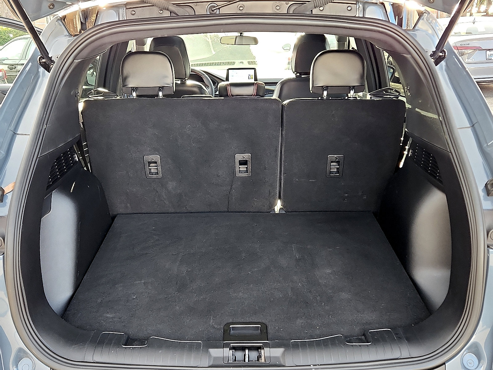 Used 2025 Ford Escape ST-Line w/ Cold Weather Package image 29