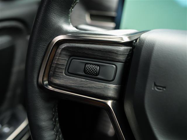 Used 2023 Rivian R1S Adventure AWD/4WD image 23