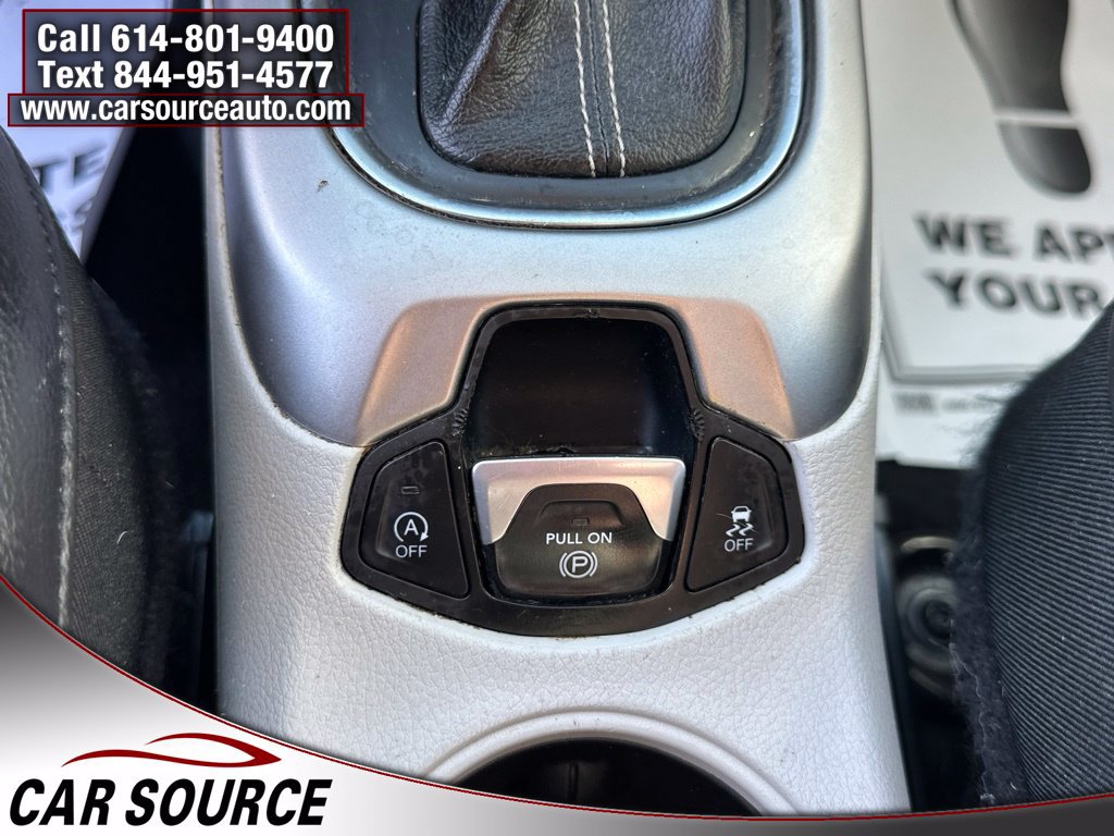Used 2018 Jeep Compass Latitude w/ Popular Equipment Group FWD image 21