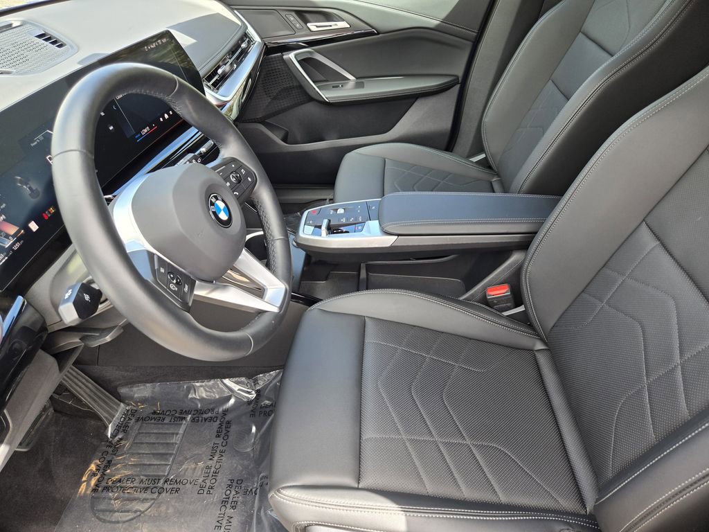 Certified 2025 BMW X1 xDrive28i w/ Technology Package AWD/4WD image 16