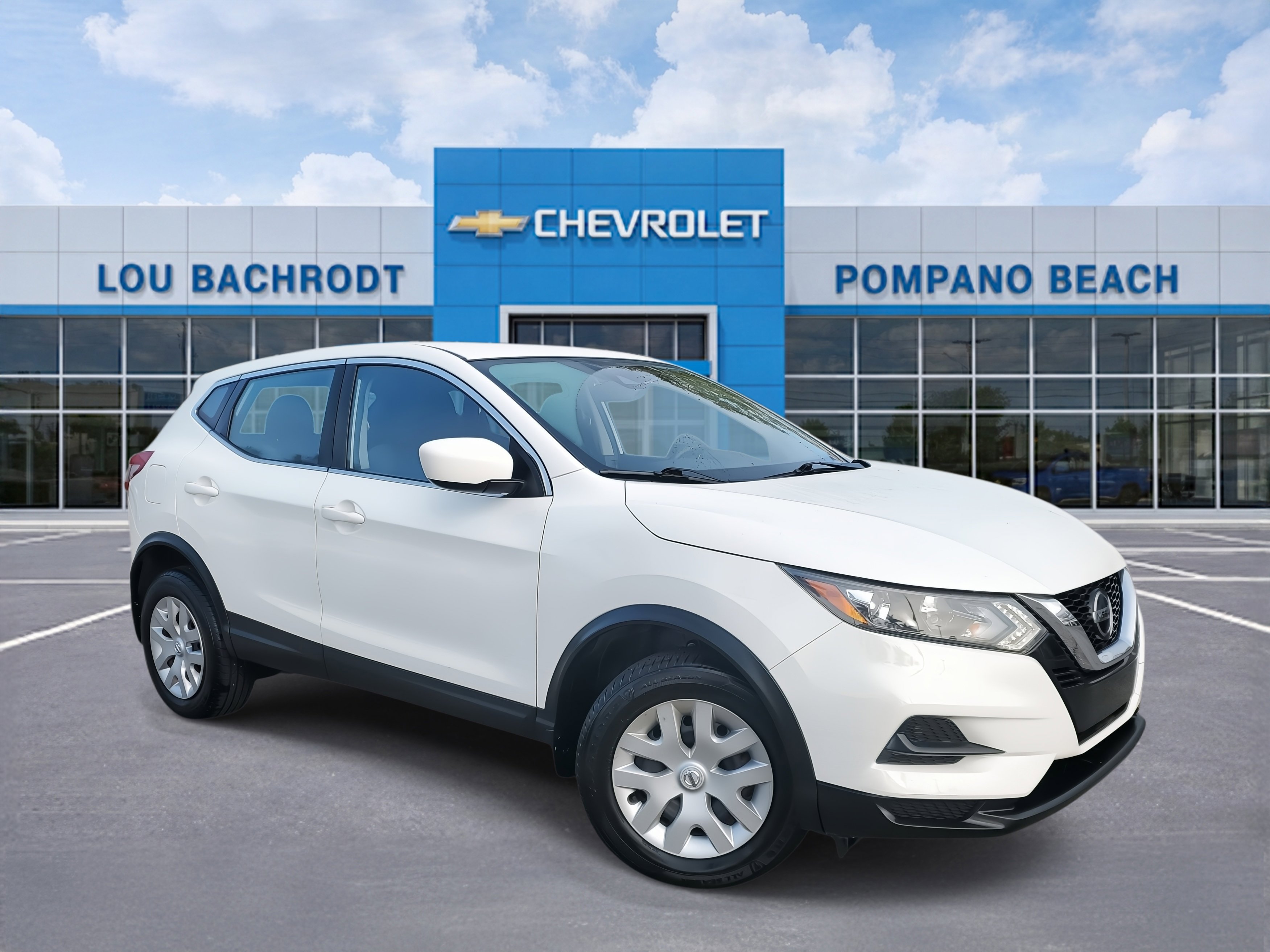 Used 2020 Nissan Rogue Sport S image 1