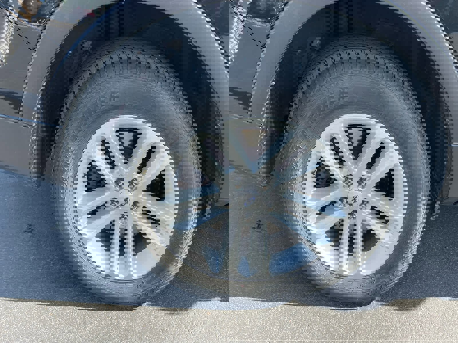 Used 2013 Ford Explorer XLT image 15