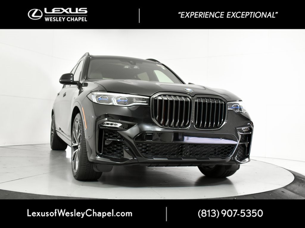 Used 2022 BMW X7 M50i w/ Luxury Seating Package image 1