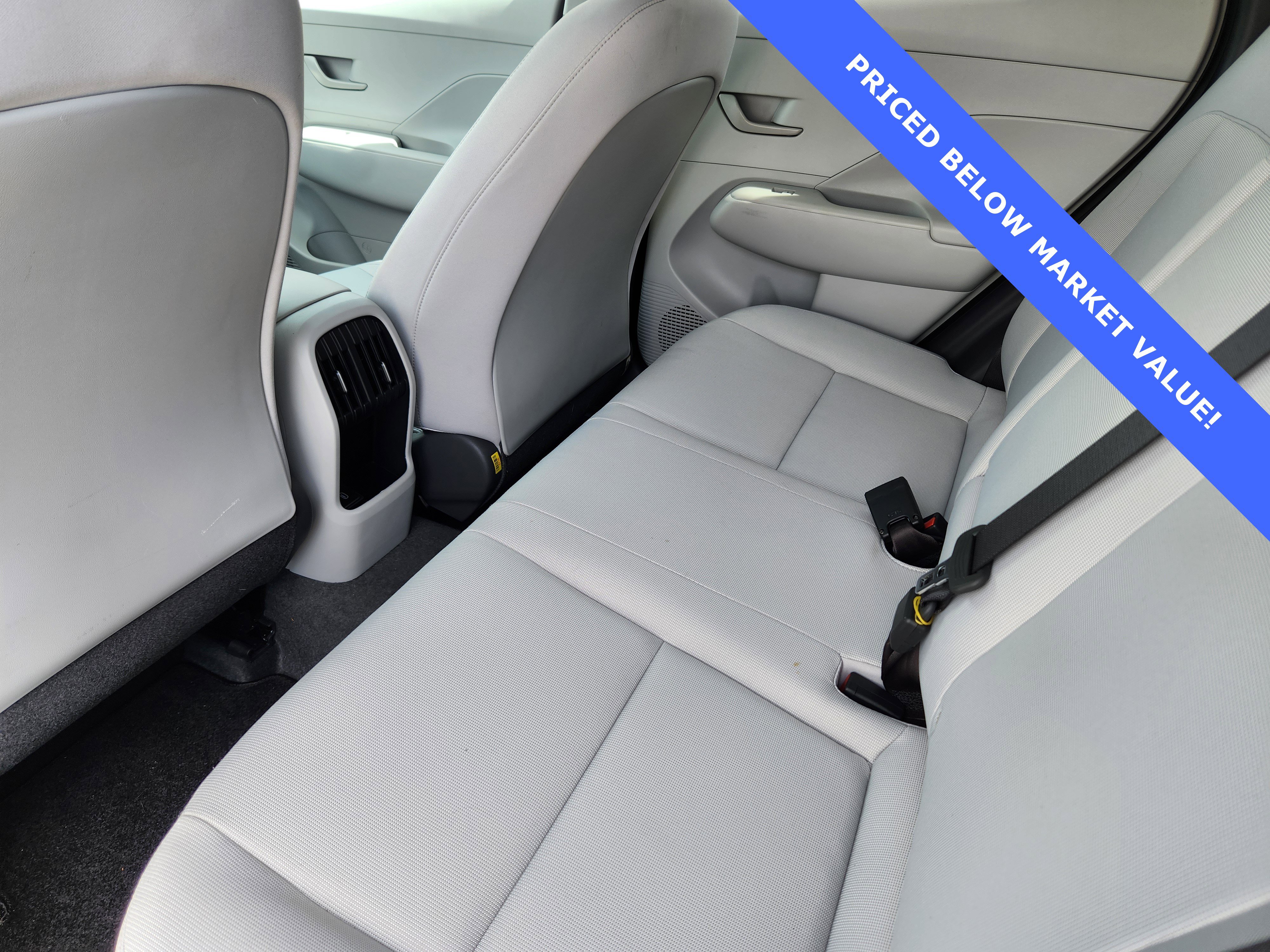 Certified 2025 Hyundai Kona SEL image 12