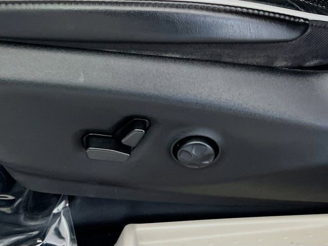 Used 2022 Chrysler Pacifica Limited image 13