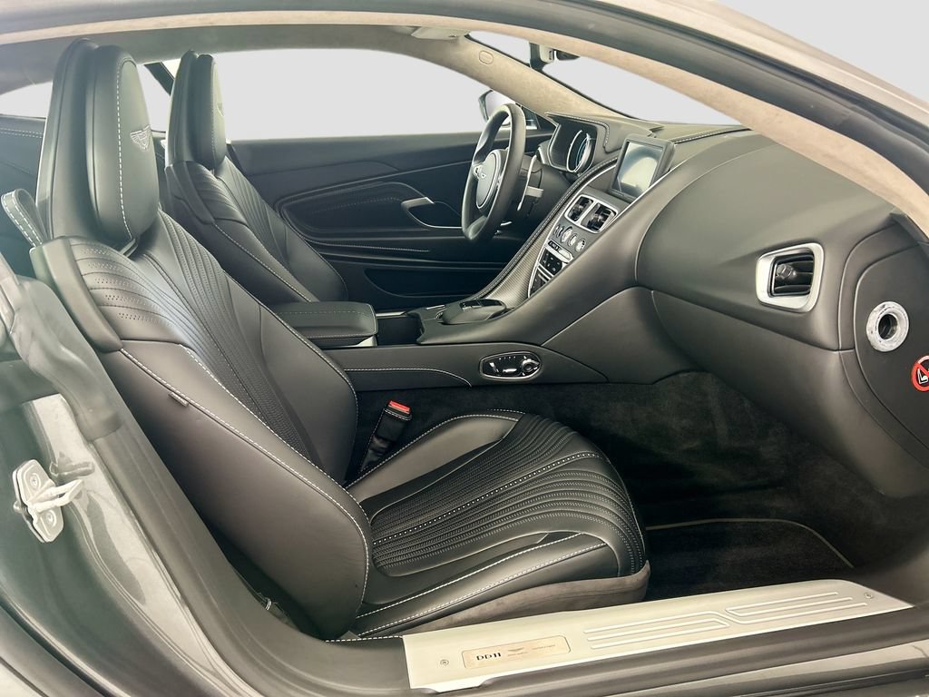 Used 2018 Aston Martin DB11 V12 RWD image 19