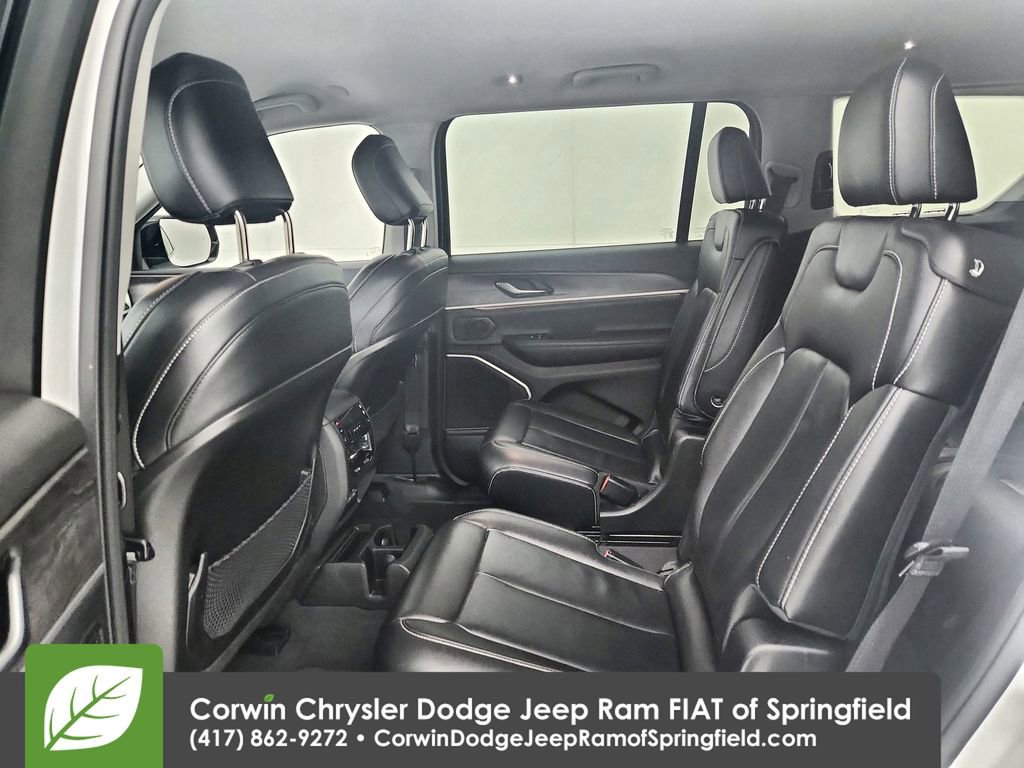 Used 2023 Jeep Grand Cherokee L Limited image 31
