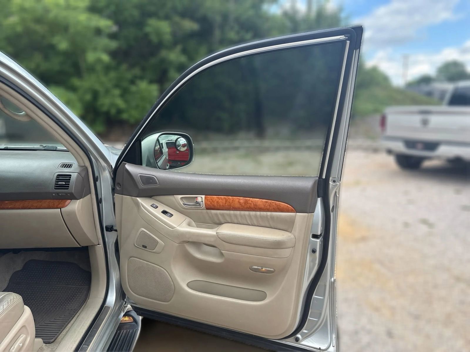 Used 2005 Lexus GX 470 AWD/4WD image 25