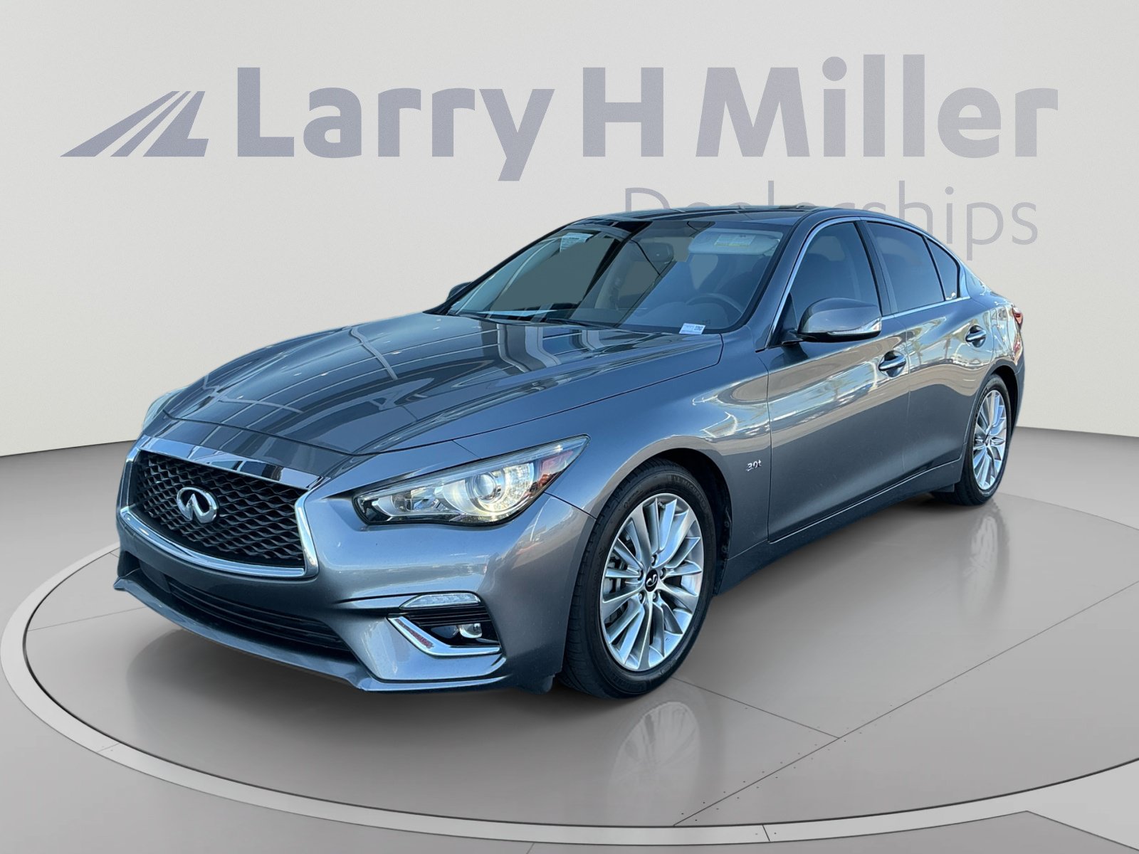 Used 2019 INFINITI Q50 Luxe w/ All Weather Package (L93) RWD image 1
