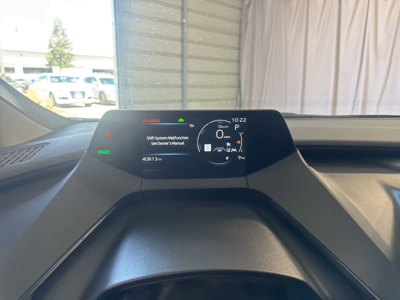 Used 2025 Toyota Prius XLE FWD image 21