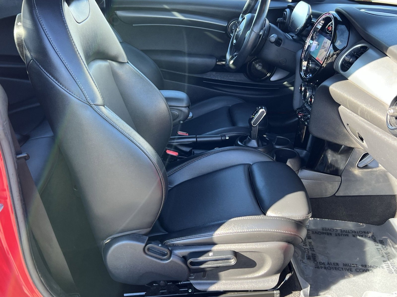 Used 2022 MINI Cooper S w/ Premium Package image 30