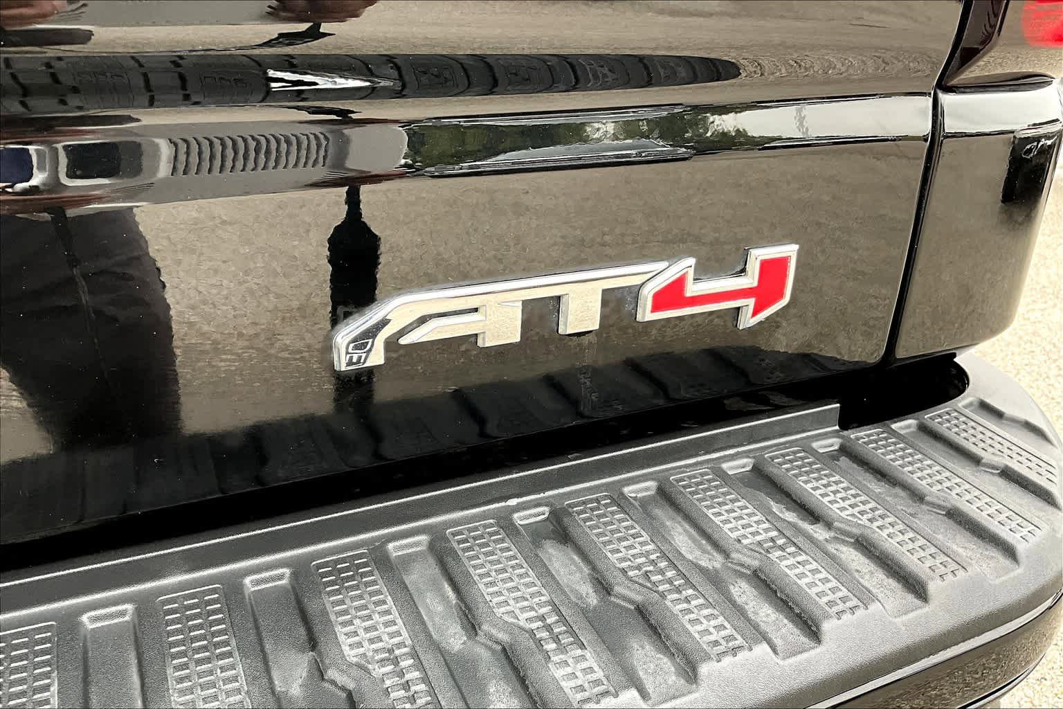 Used 2019 GMC Sierra 1500 AT4 w/ AT4 Premium Package AWD/4WD image 10