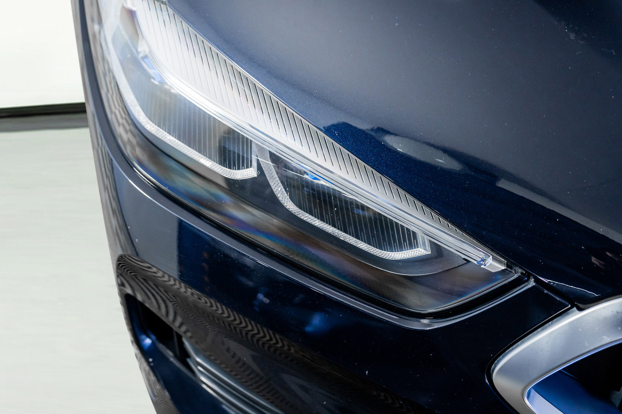 Used 2023 BMW M850i xDrive Convertible image 24