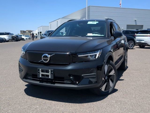 New 2025 Volvo EX40 Core w/ Climate Package image 3