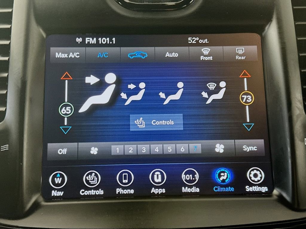 Used 2023 Chrysler 300 S RWD image 18