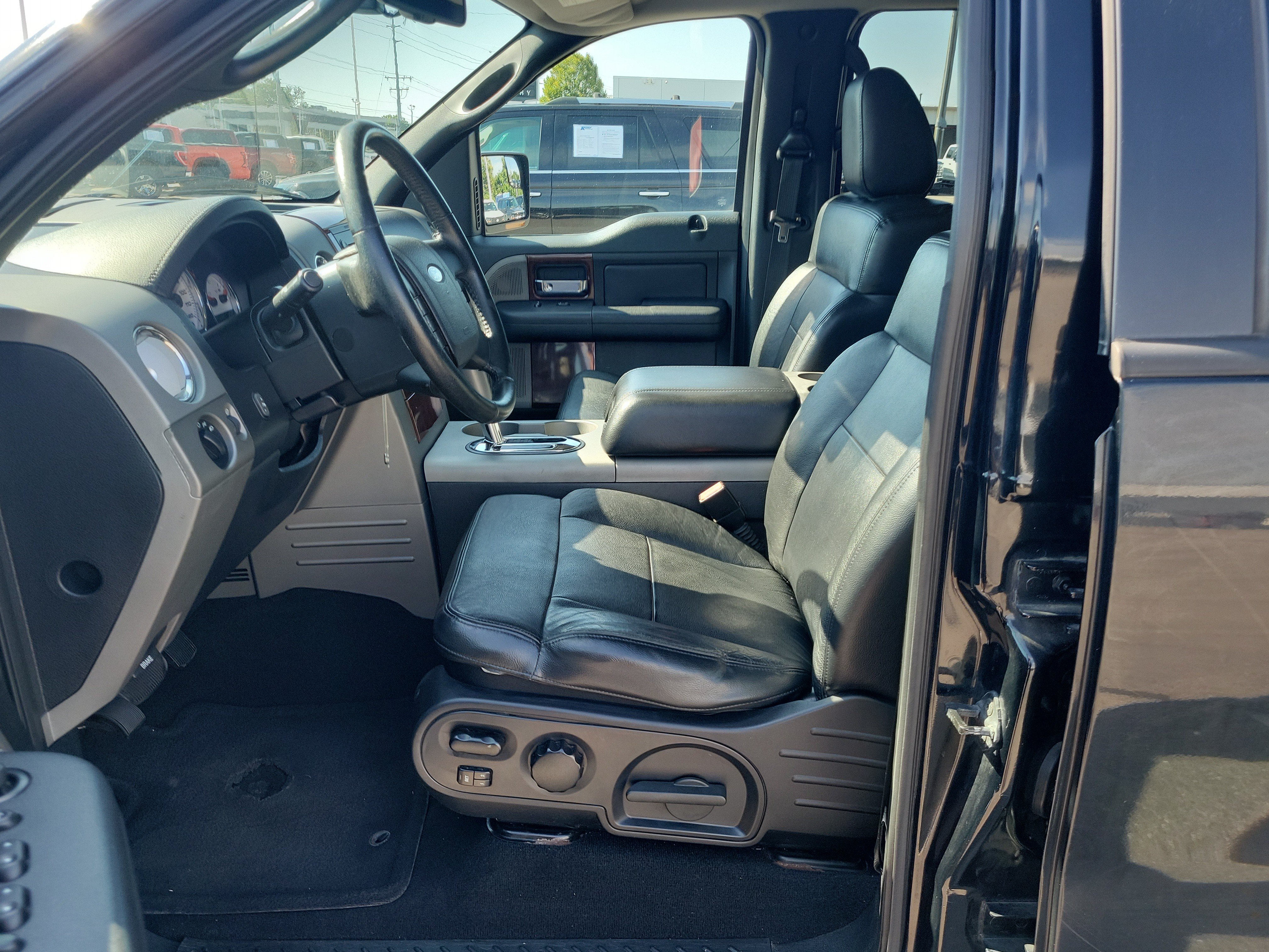 Used 2006 Ford F150 Lariat AWD/4WD image 15