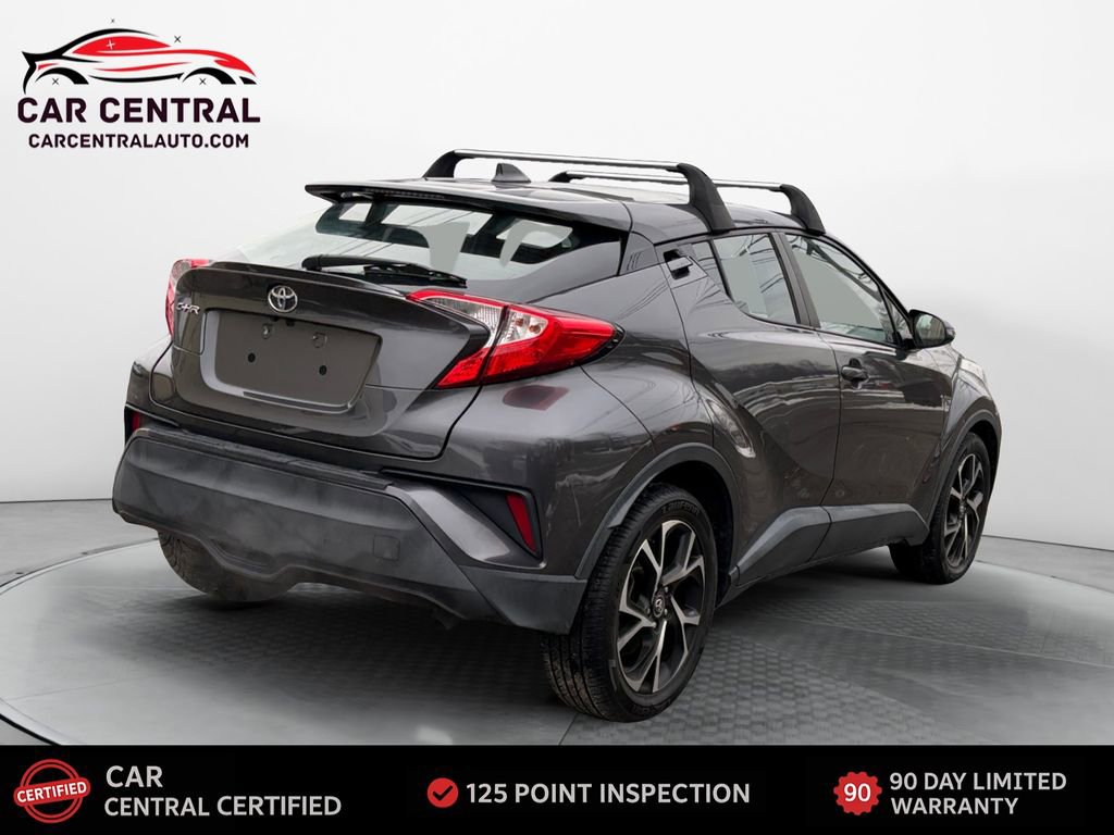 Used 2019 Toyota C-HR XLE image 5