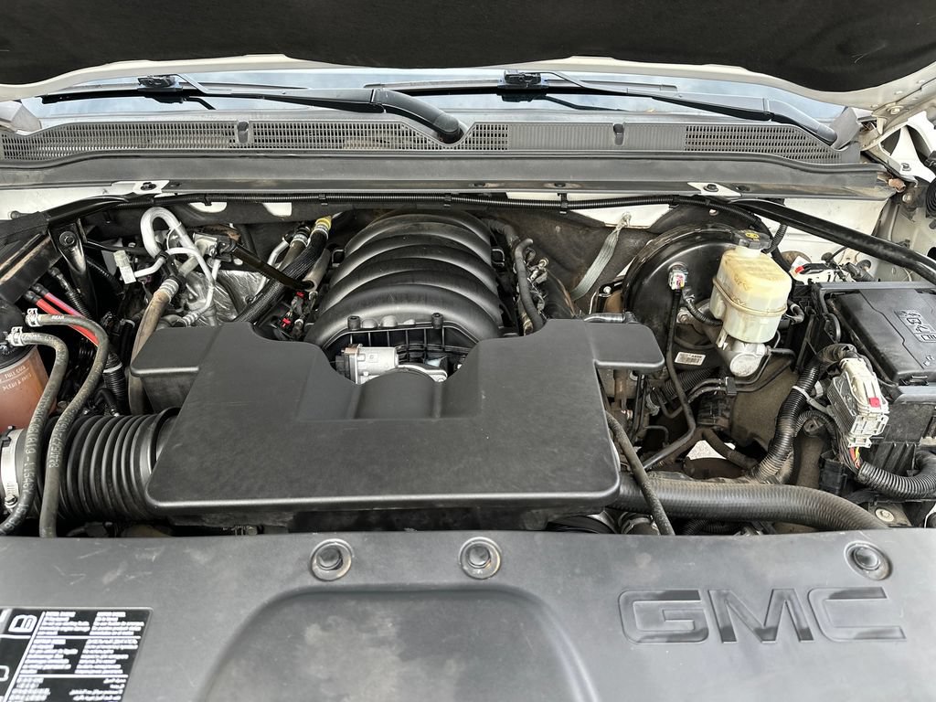 Used 2020 GMC Yukon XL SLT w/ Premium Edition RWD image 16