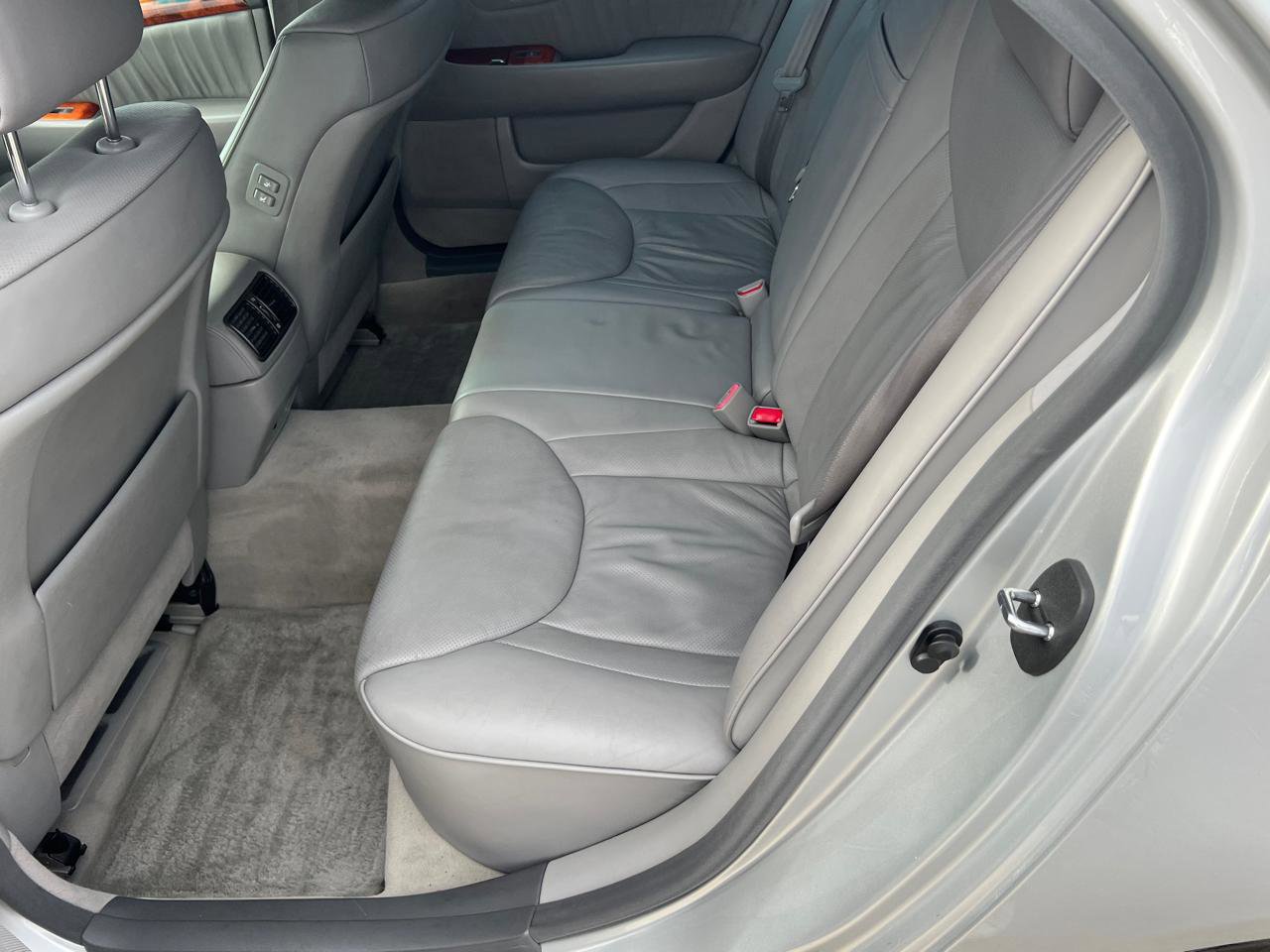 Used 2005 Lexus LS 430 image 33