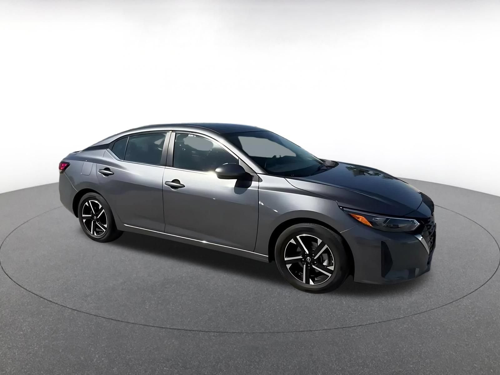 Used 2025 Nissan Sentra SV FWD image 3