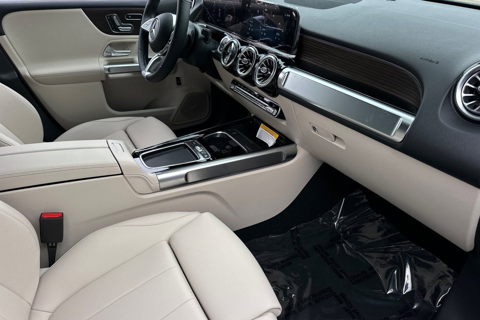 New 2026 Mercedes-Benz GLB 250 image 10