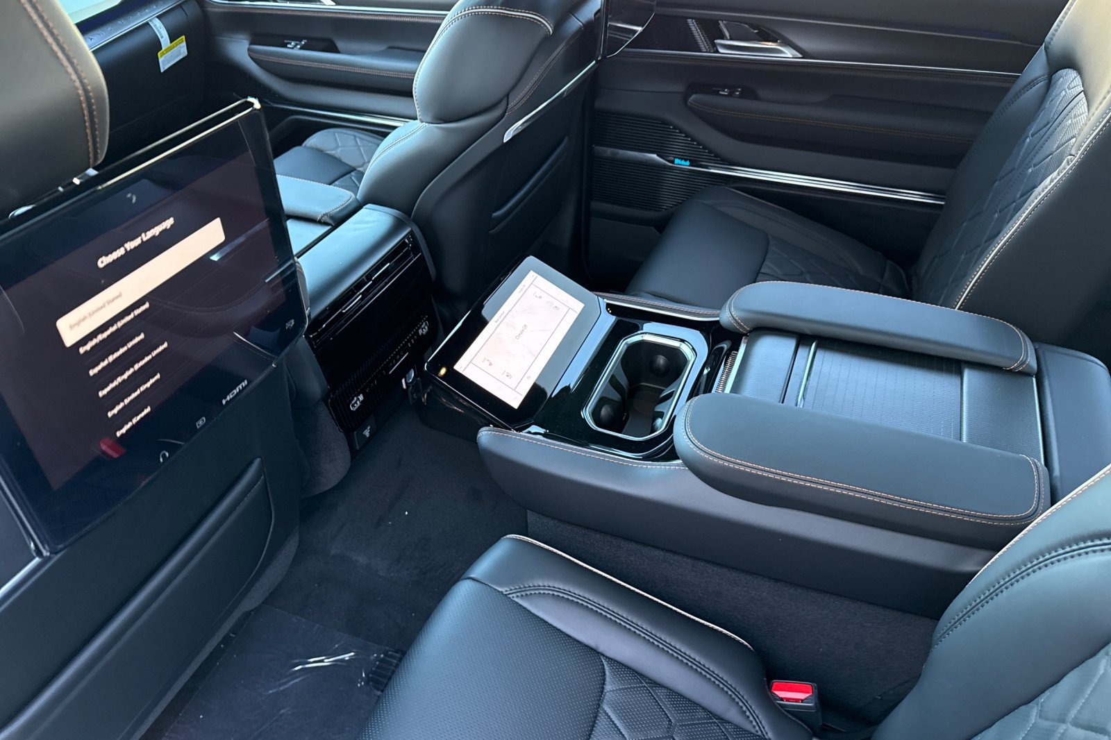 New 2026 Jeep Grand Wagoneer Summit AWD/4WD image 13
