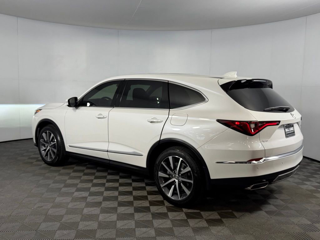 Used 2026 Acura MDX SH-AWD w/ Technology Package image 9