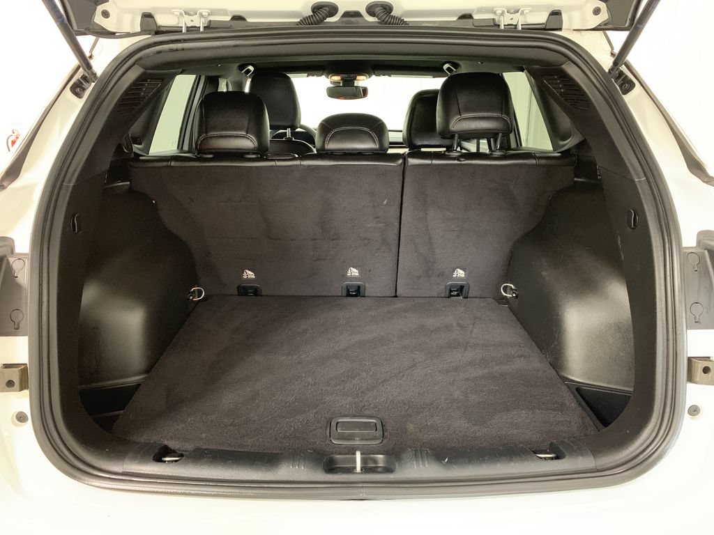 Used 2025 Jeep Compass Limited AWD/4WD image 19