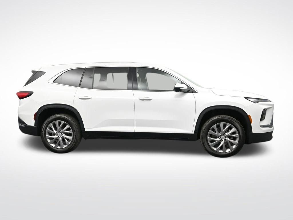 Used 2026 Buick Enclave Preferred w/ Power Package image 6
