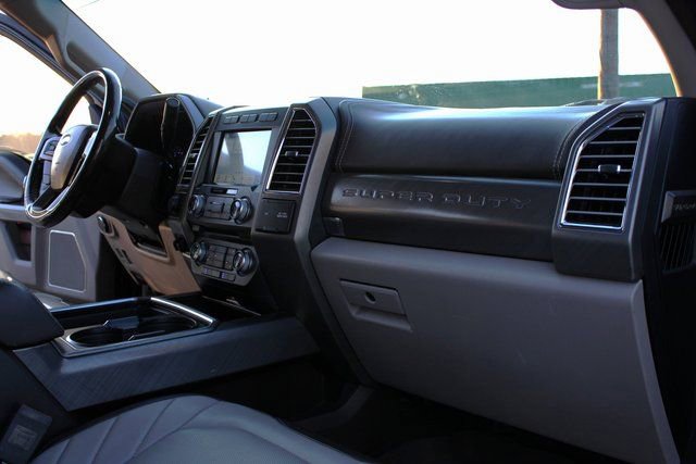 Used 2018 Ford F250 Limited w/ FX4 Off-Road Package AWD/4WD image 42