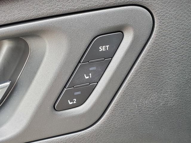 Used 2023 Nissan Ariya FWD image 18