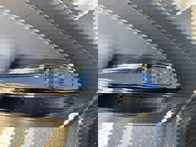 Used 2023 Volkswagen ID.4 Pro S Plus image 18