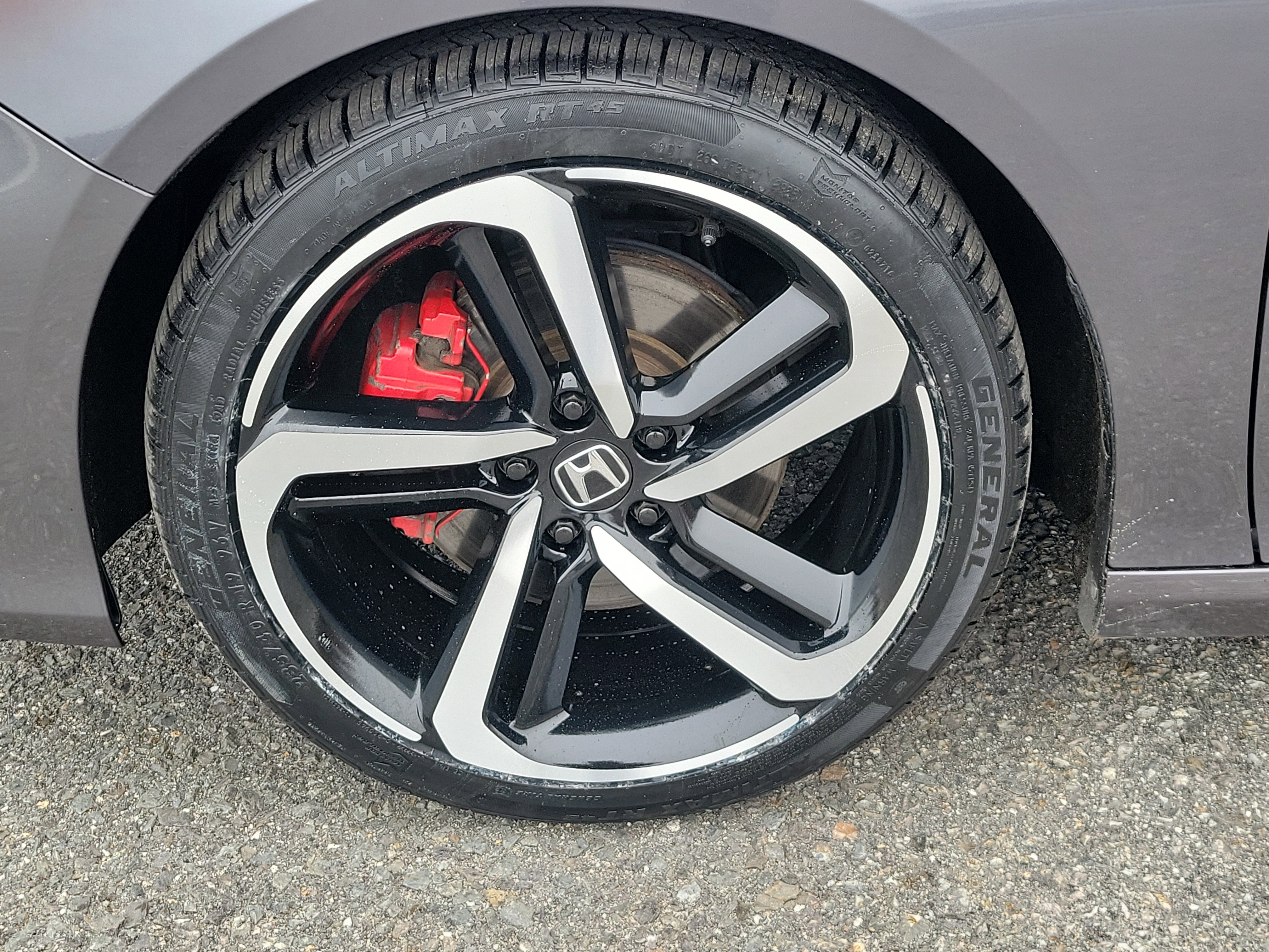 Used 2018 Honda Accord Sport image 12