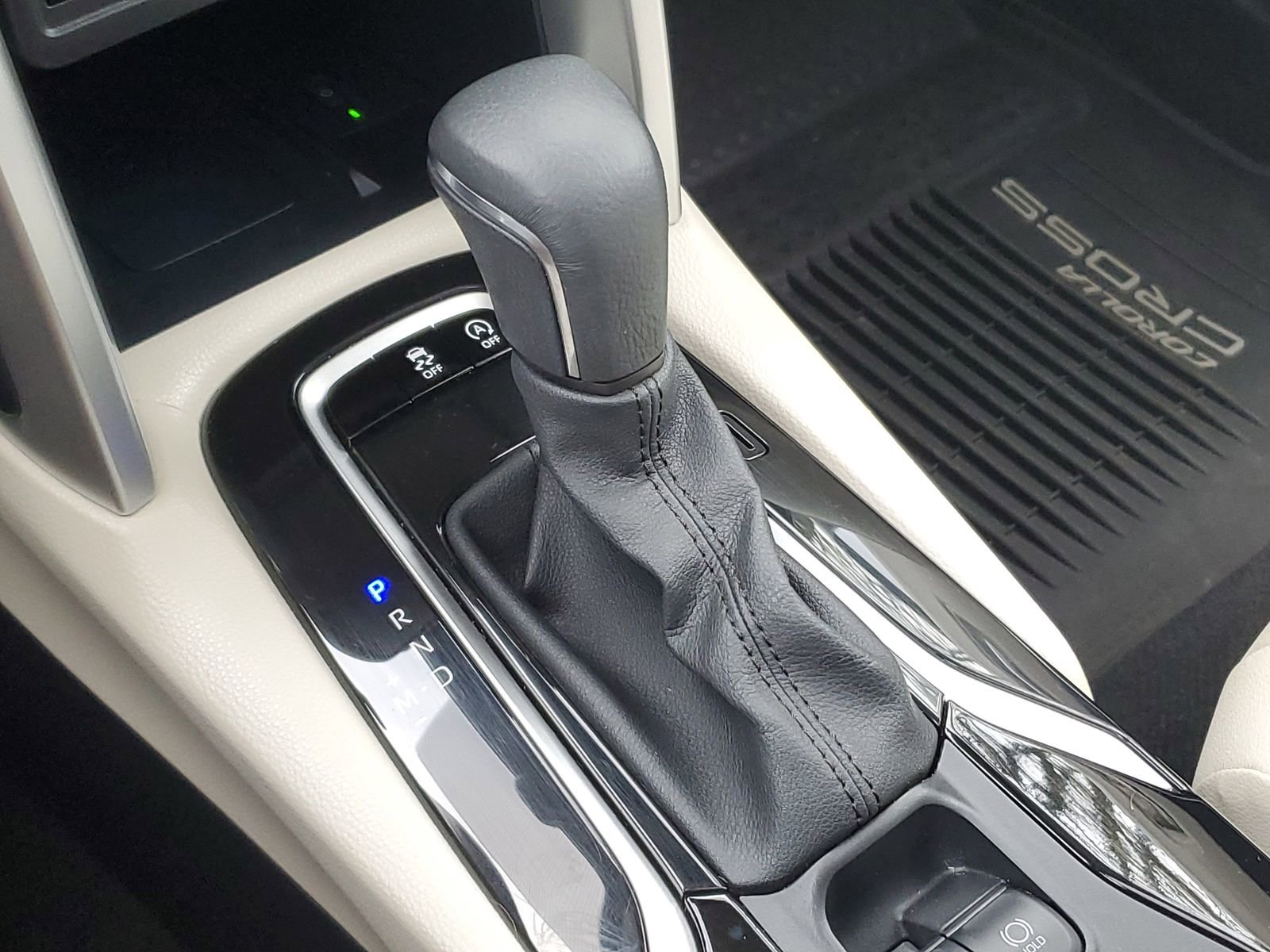 Certified 2023 Toyota Corolla Cross XLE w/ Convenience Package image 31